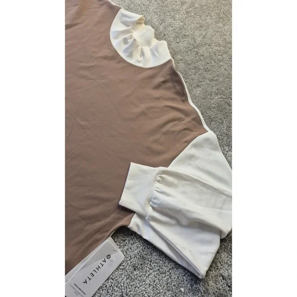 NWT Athleta Brown & Cream Size 2X Long Sleeve Pullover Active Wear Stretch Top - Picture 6 of 12